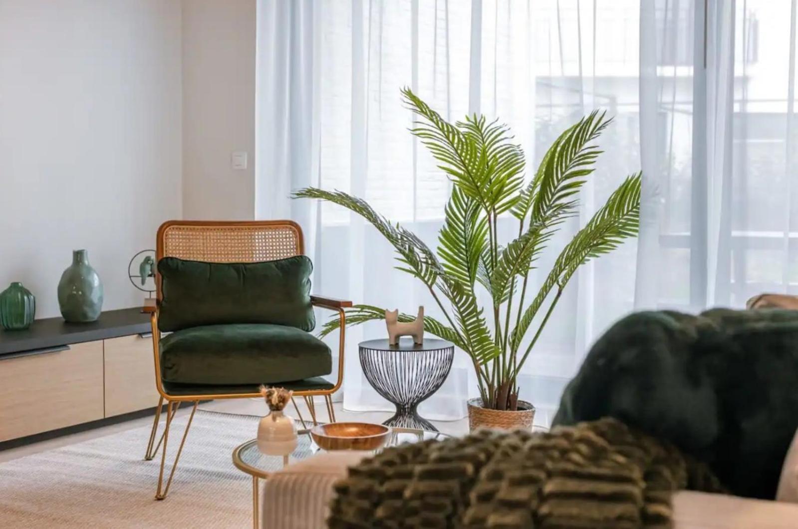 Poseidon Luxe Gelijkvloers Met Tuin ,terras En Gratis Parking * Knokke-Heist